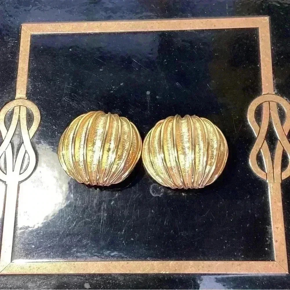 BLUE gold tone striped, Gold Dome Ribbed shoe clips